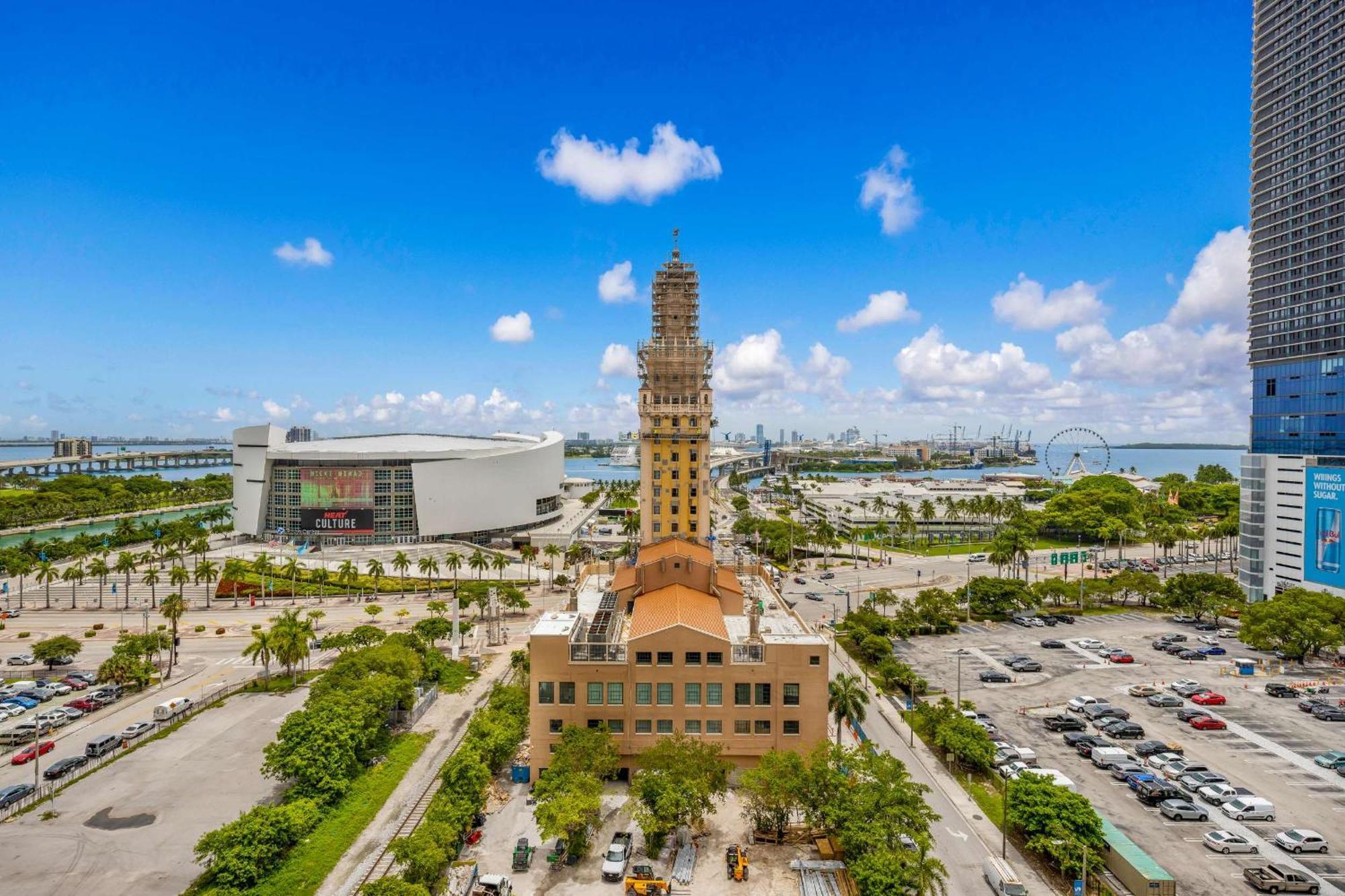 Stylish Downtown 1 Bedroom With Skyline Vibes Apartamento