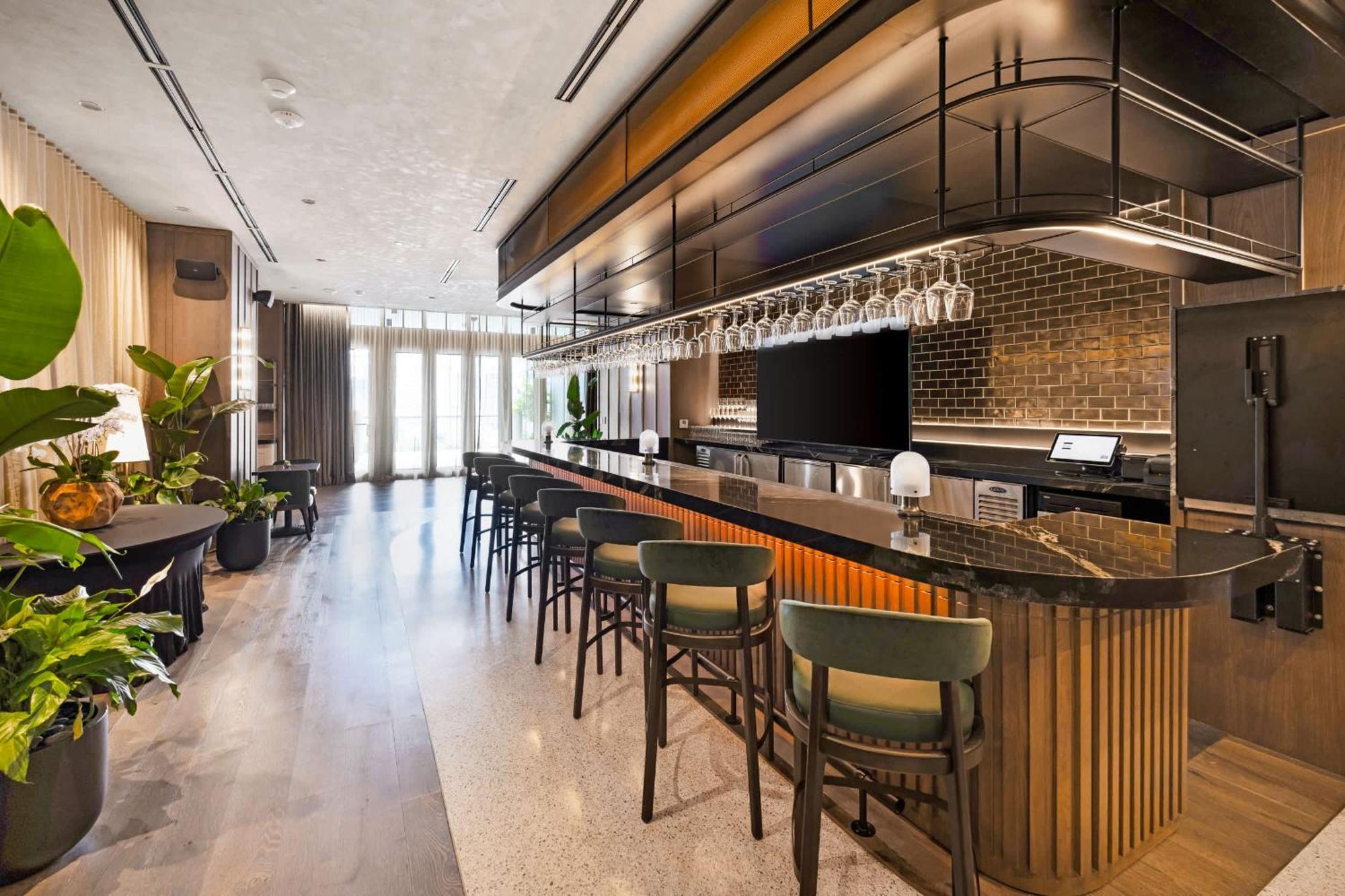 Stylish Downtown 1 Bedroom With Skyline Vibes Apartamento